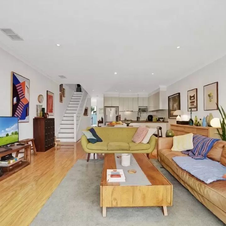 MGM MARTIN – FOUR BEDROOM TOWNHOUSE - Photo 1