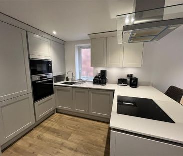 2 bedroom duplex to rent - Photo 3