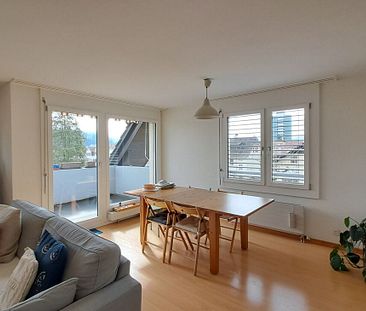 Charmante 4.5 Zimmerwohnung an ruhiger Lage - Foto 2