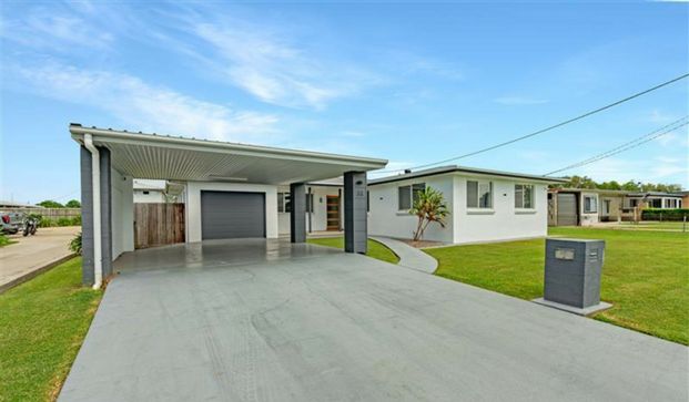 STUNNING RENOVATED 4 BEDROOM HOME IN BUNDABERG NORTH - Photo 1