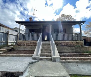 Home For Rent - Photo 3
