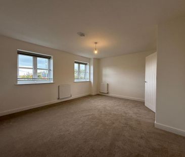 3 bedroom terraced house to rent - Photo 4