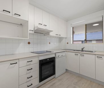 Apartment Living in a Convenient Location - Photo 4