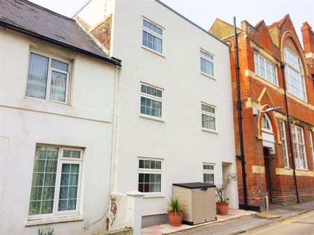 1 bedroom flat to rent - Photo 5