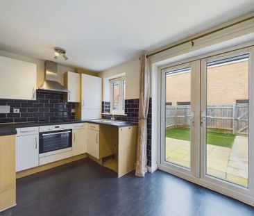 2 bedroom semi-detached house to rent - Photo 4