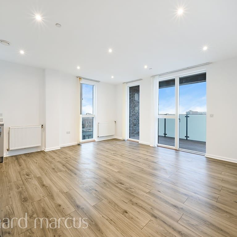 Bollo Lane, LONDON - Photo 1