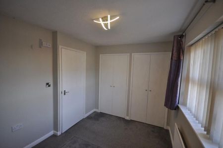 2 bedroom terraced house to rent - Photo 4