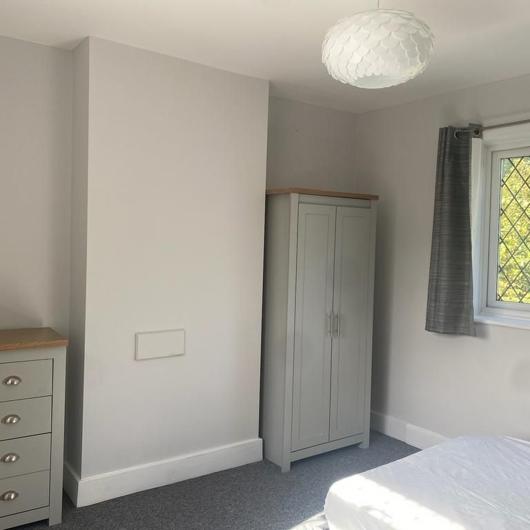 1 bedroom in a house share to rent - Photo 1