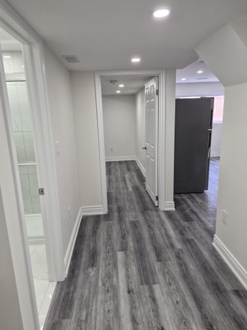 For Lease - 2129 Wilson Street Unit# Basement, Innisfil, Ontario - Photo 2