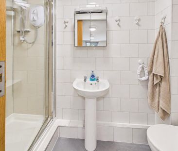 2 bedroom flat to rent - Photo 6