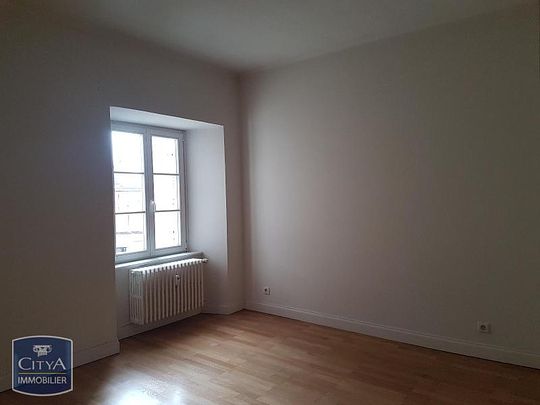 Location appartement 3 pièces de 109.24m² - Photo 1