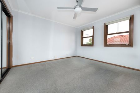 Register to Inspect // Yarraville Village Living!! - Photo 3
