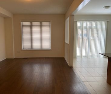 For Lease - 19 Hancock Street, Aurora, Ontario - Photo 2