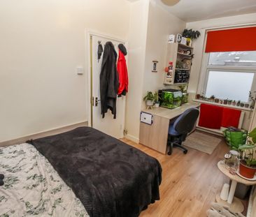 5 bedroom terraced house to rent - Photo 6