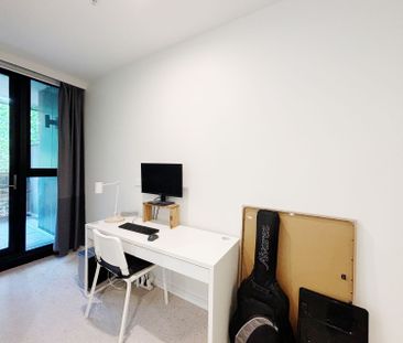 Modern 1-Bedroom Apartment in Prime Melbourne Location – Lease Tran... - Photo 6