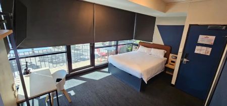 Greatest Balcony - Photo 4