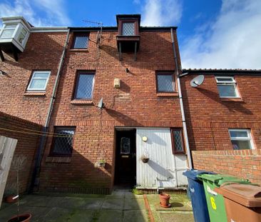 3 bedroom house to rent - Photo 1