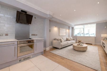 Large Two Bedroom Two Bathroom Apartment in the Heart of Marylebone with Designated Parking. - Photo 2