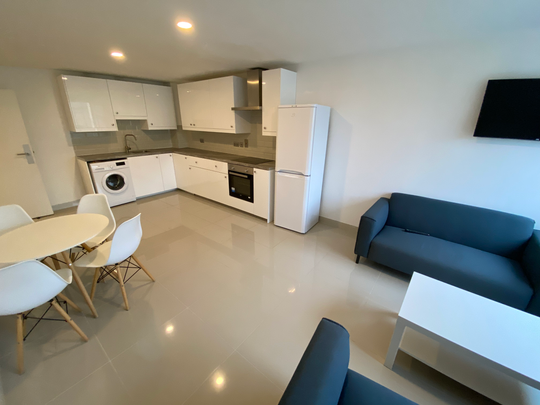 Flat 75, Samara Plaza, LS2 9DU, Leeds - Photo 1