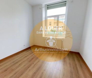 Location Appartement 4 pièces 76 m2 à Thionville - Photo 2