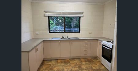 Duplex, 6 Month Lease - Photo 5