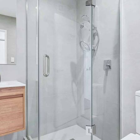 Brand New 3 bedroom 2 bathroom townhouse - Photo 4