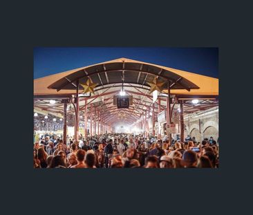 SPACIOUS LIGHT FILLED TWO BEDROOM APARTMENT WITH PARKING - Photo 2