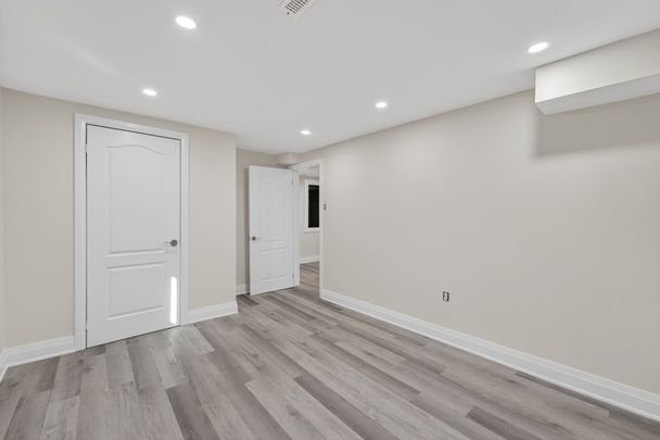 For Lease - 23 Blair Crescent, Barrie, Ontario - Photo 1