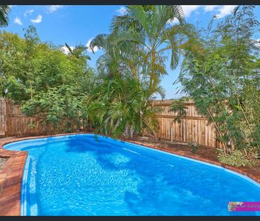 Private, Spacious & Conveniently Located! - Photo 6