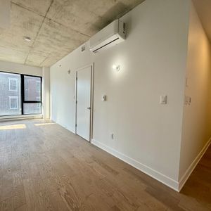 Ville-Marie-Superbe Condo 3 1/2 - July 1 - Photo 2