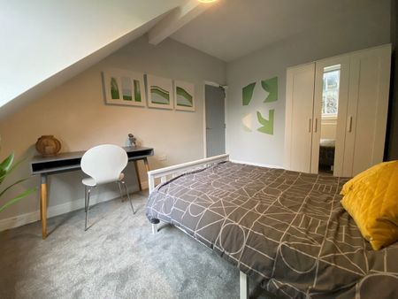 6 Bed Semi-Detached House, Daneshill Road, LE3 - Photo 3