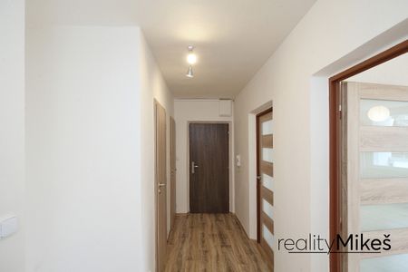 Pronájem bytu 3+1 73 m² - Photo 2