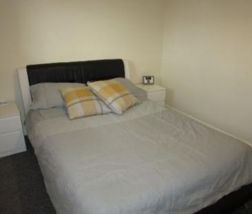 Coronation Avenue, West Winch, PE33 - Photo 2