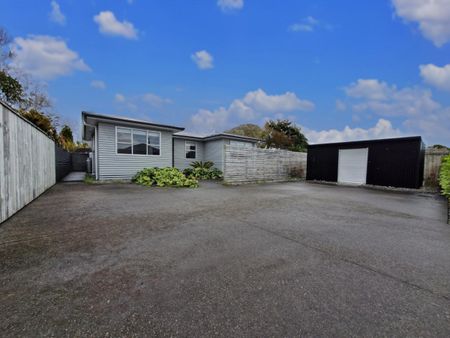 282 Mangorei Road, Merrilands, New Plymouth - Photo 5