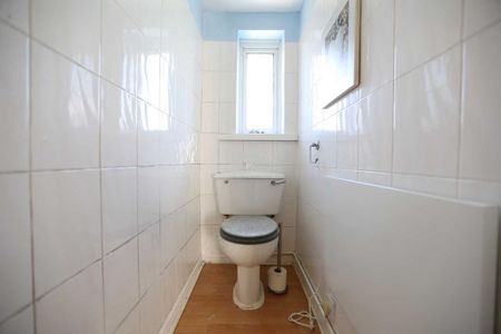 2 bedroom terraced house to rent - Photo 3