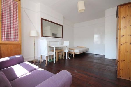 Studio to rent - Photo 3