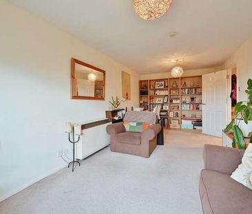 Chenies Way, Watford, Watford, WD18 - Photo 1