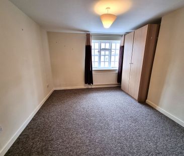 2 bed terraced house to rent in New Street, Kenilworth, CV8 - Photo 1