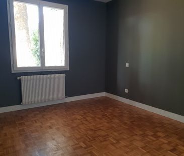 Location Maison 5 pièces 105m² ANGOULEME 16000 - Photo 3