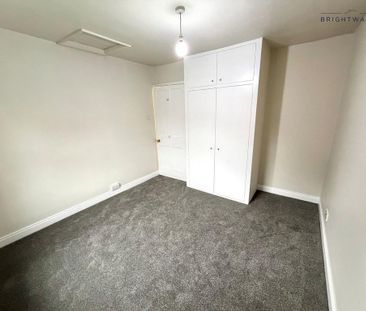 2 bedroom end of terrace house to rent - Photo 2