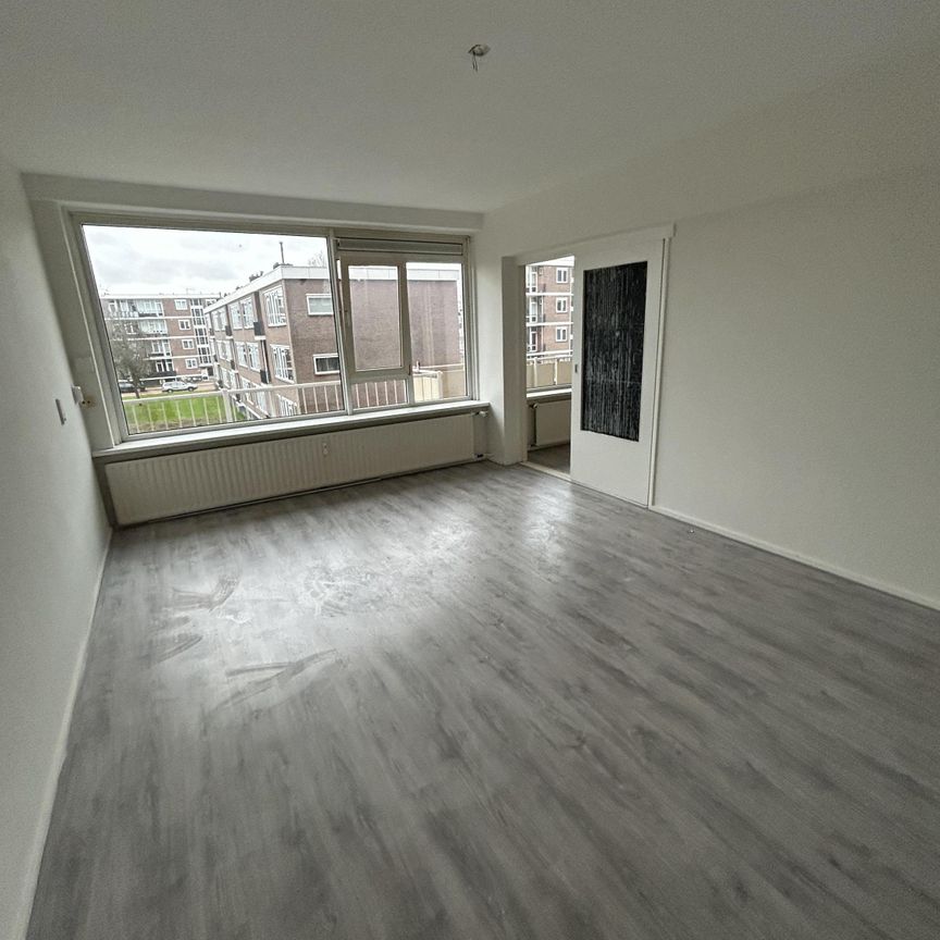 Te huur: Appartement Winston Churchilllaan 11 in Spijkenisse - Photo 1