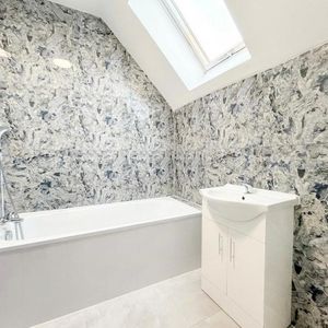 1 bedroom duplex to rent - Photo 2