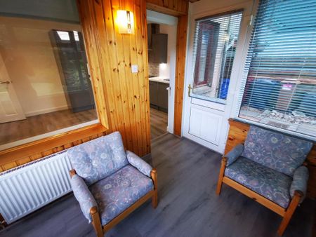 2 bedroom semi-detached house to rent - Photo 4