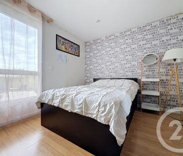 Location Appartement 3 pièces 66m² SAVIGNY LE TEMPLE 77176 - Photo 2