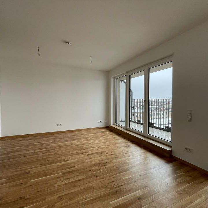 * Traumhaftes Dachgeschoss * 2 Zimmer * NEUBAU * Balkon mit MEGA BLICK * 6. OG * ab 04/25 * - Photo 1