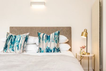 2 Bed Terraced House, Kramer Mews, SW5 - Photo 5