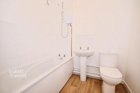 1 bedroom retirement property to rent - Photo 4