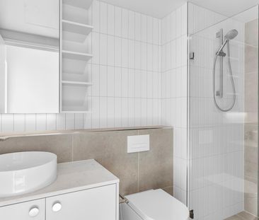 Modern, urban living in the heart of Woden - Photo 5