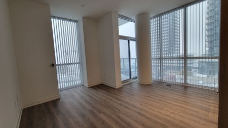 For Lease - 8 Interchange Way Unit# 618, Vaughan, Ontario - Photo 2