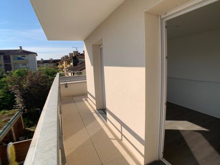 Location Appartement 3 pièces 70m² TOULOUSE 31200 - Photo 3
